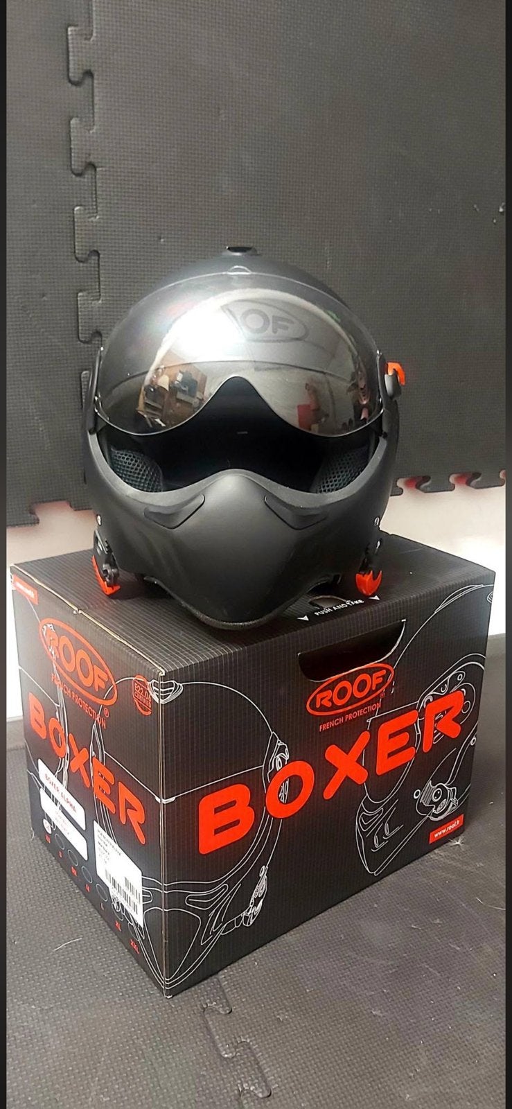 Boxer Alpha helm, Ophalen