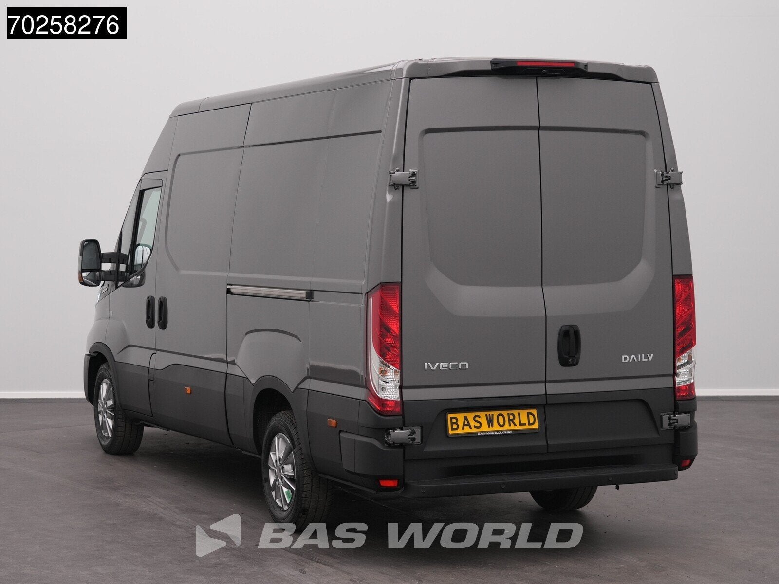 Iveco Daily 35S21 BPM VRIJ! 3.0L Automaat 2x Schuifdeur 210P, Neuf, Argent ou Gris, Achat, Euro 6