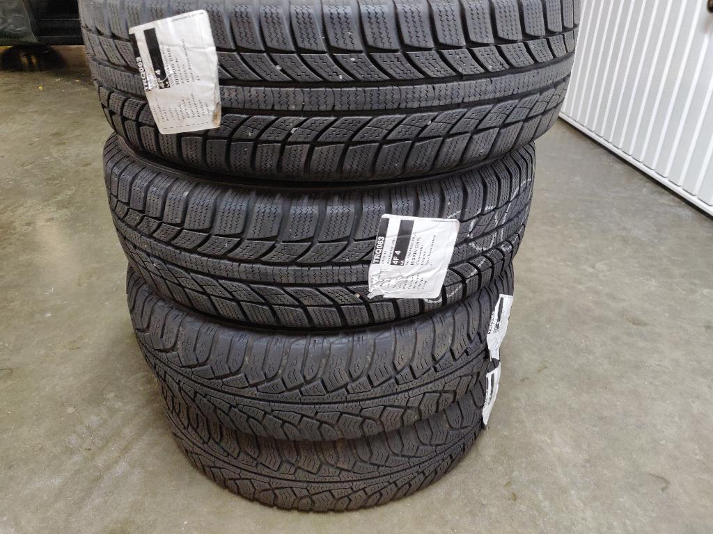 4 winterbanden voor Volkswagen Polo, Auto-onderdelen, Banden en Velgen, Ophalen, Gebruikt, 15 inch, 175 mm