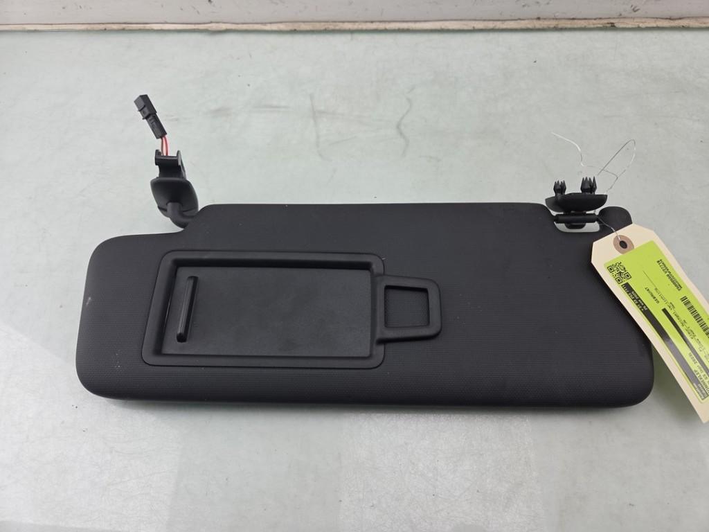ZONNEKLEP Audi S3 Sportback (8YA) (|8W0857551MJO5|), Auto-onderdelen, Dhr. J. Ham, Gebruikt, Administratie@autoham.nl, Audi
