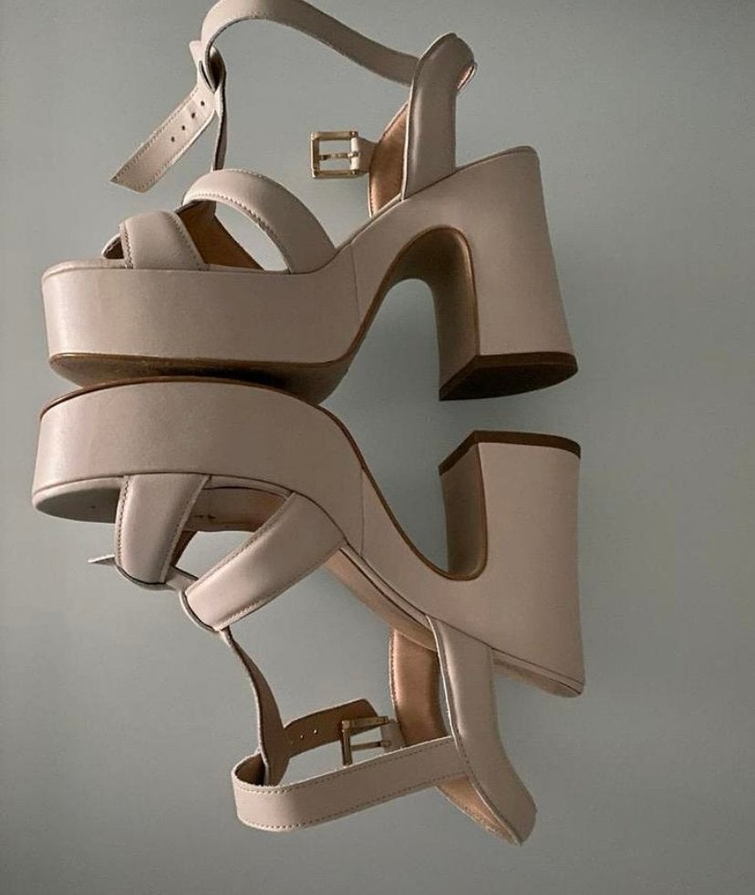 Sandalen nieuw Caroline Biss 39, Ophalen of Verzenden, Nieuw, Beige, Sandalen of Muiltjes