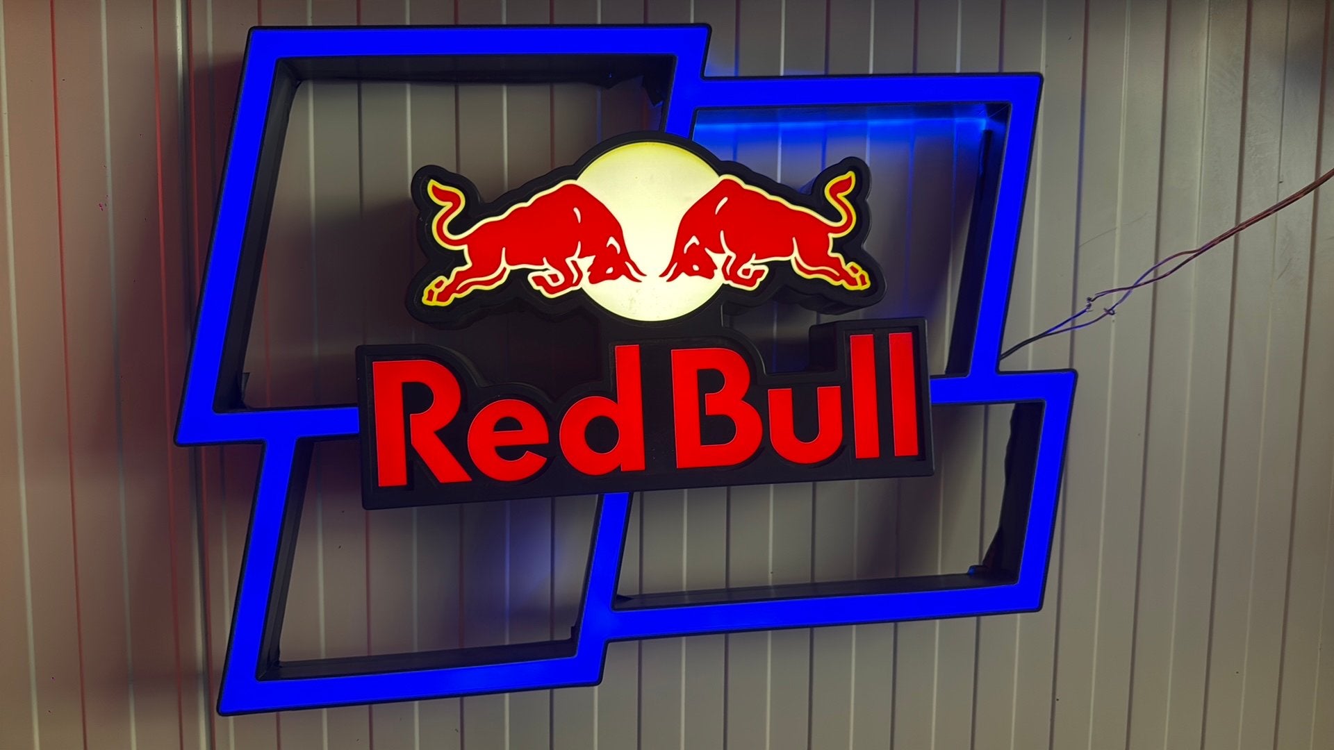 Lichtreclame Red bull, Verzamelen, Ophalen, Zo goed als nieuw