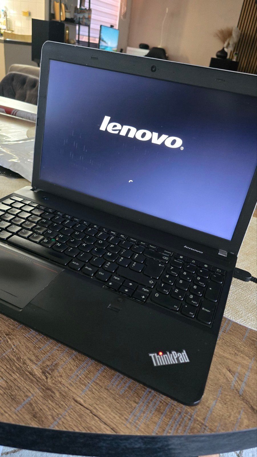 lenovo thinkpad e540, Computers en Software, Windows Laptops, Ophalen, Gebruikt, Met videokaart, 2 tot 3 Ghz