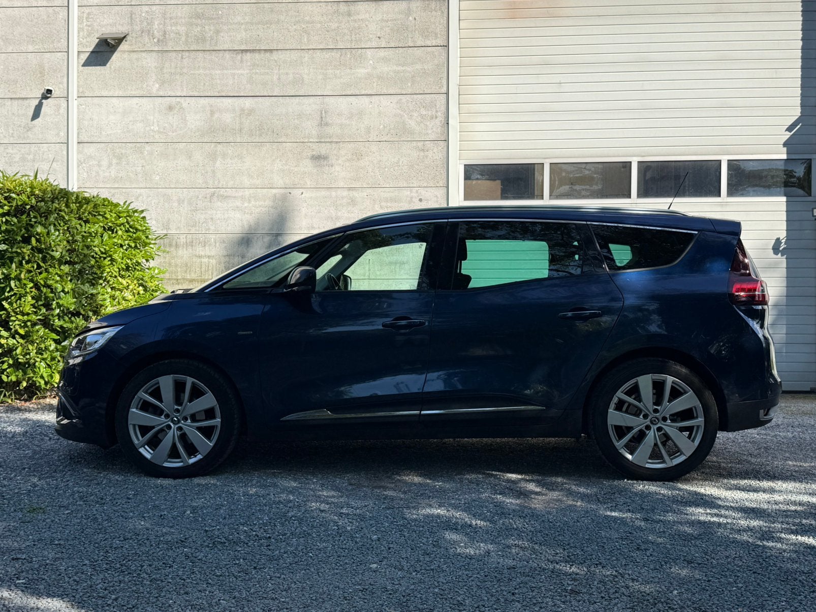 Renault Grand Scenic 1.3 Tce Benzine - 2021 - 7 zit - GPS, Autos, 1332 cm³, Euro 6, Entreprise, Boîte manuelle