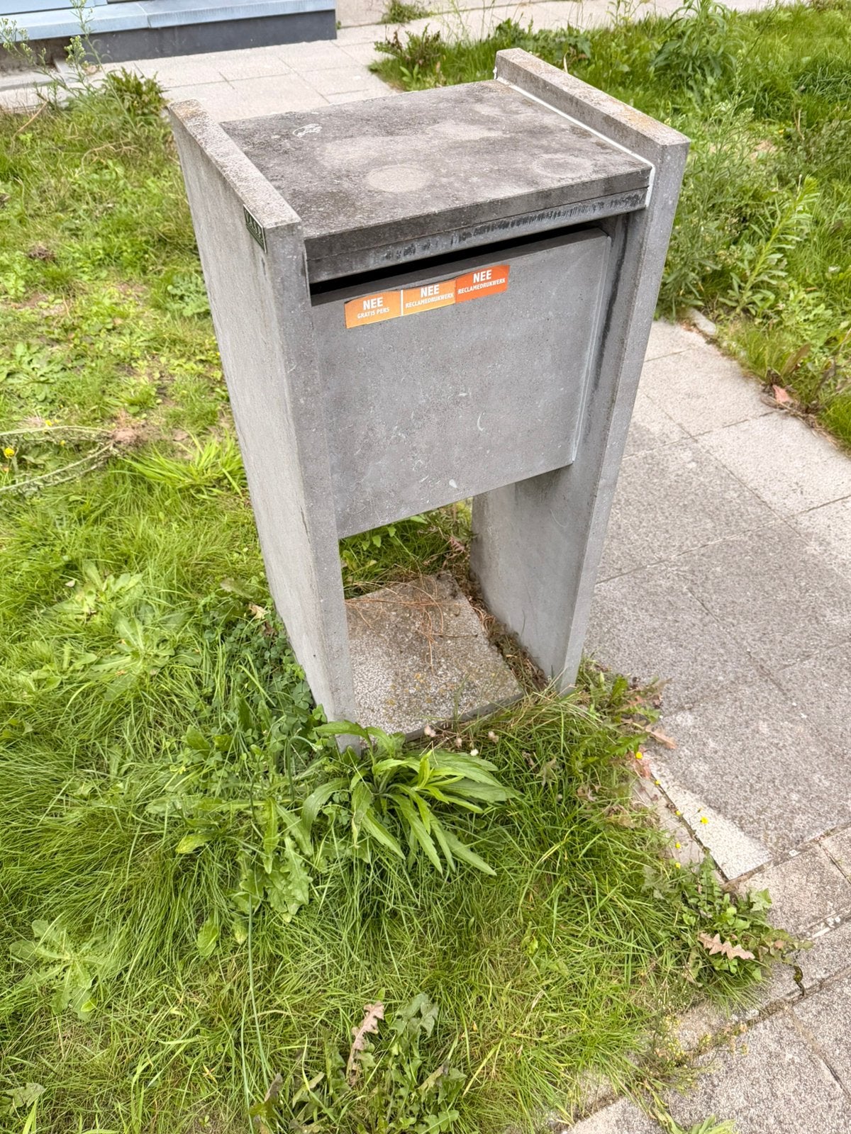 Boîte aux lettres pierre bleue GRATUITE, Enlèvement, Utilisé, Sur pied