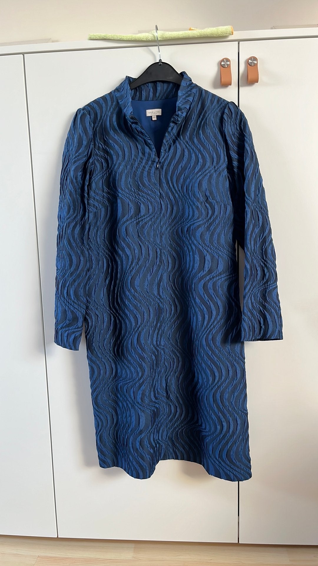 Blauw jurkje Ameline maat 40, Kleding | Dames, Jurken, Ophalen of Verzenden, Zo goed als nieuw, Maat 38/40 (M), Blauw