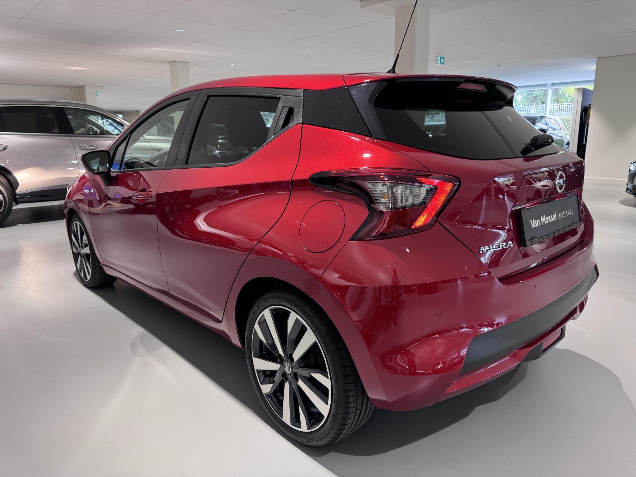 Nissan Micra 1.0 IG-T Xtronic Visia (automatique), Rouge, 1069 kg, Entreprise, Carnet d'entretien