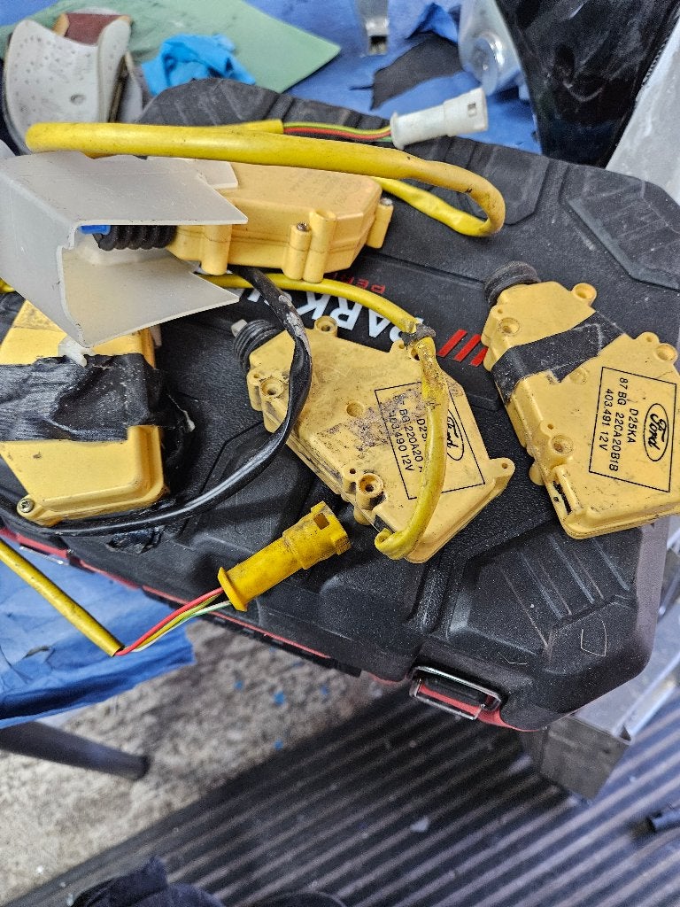 Deurslot electro pomp, Auto-onderdelen, Ophalen, Gebruikt, Ford