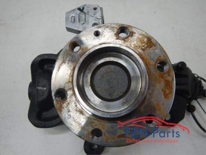Mercedes-Benz Sprinter W906 Fusee Links-voor (A9063304020), Ophalen of Verzenden, Gebruikt
