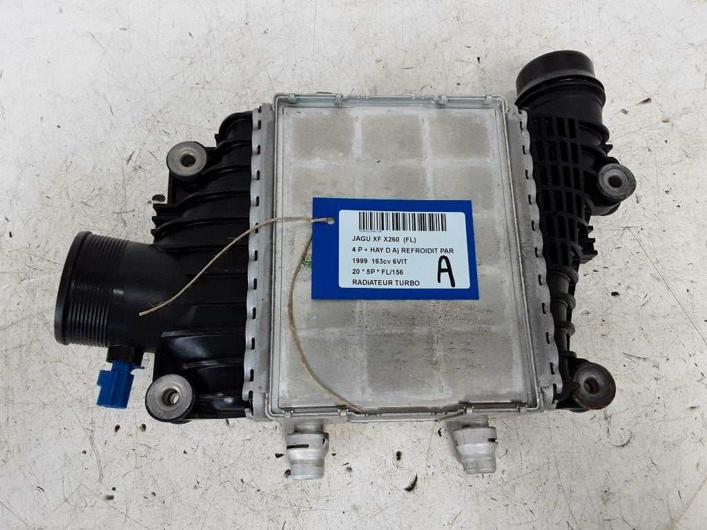 RADIATEUR INTERCOOLER Jaguar XF (X260) (GX736K775AE), Campus Kronberg 7
61476  Kronberg im Taunus, DE, Gebruikt, Jaguar, Jaguar Land Rover Deutschland GmbH