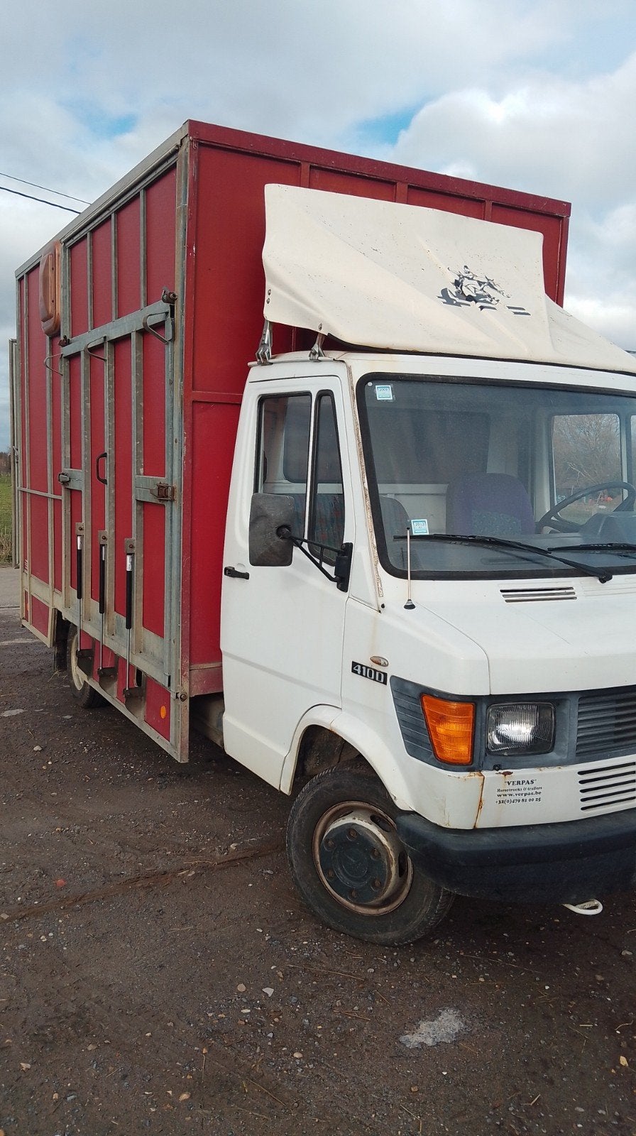 Paardencamionette Mercedes 410D, Dieren en Toebehoren, Ophalen