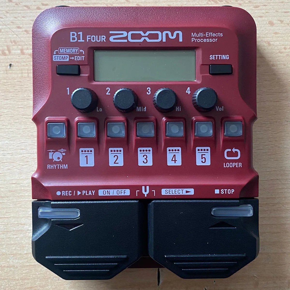 Zoom B1 four, Musique & Instruments, Effets, Enlèvement ou Envoi, Comme neuf