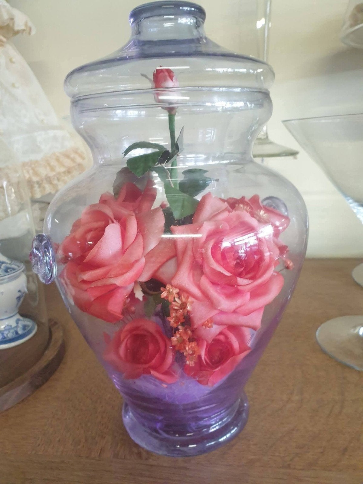 Grand bocal en verre violet avec couvercle amovible, Enlèvement