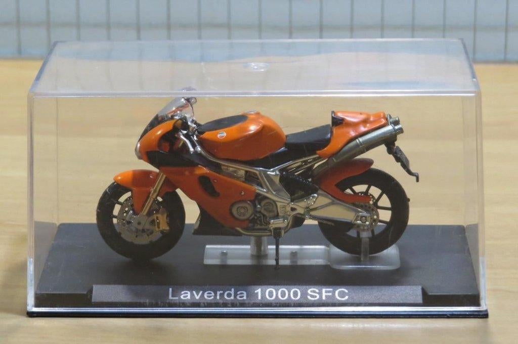 Laverda 1000 SFC 1:24, Hobby & Loisirs créatifs, Voitures miniatures | 1:24, Enlèvement ou Envoi, Neuf, Moteur, Autres marques