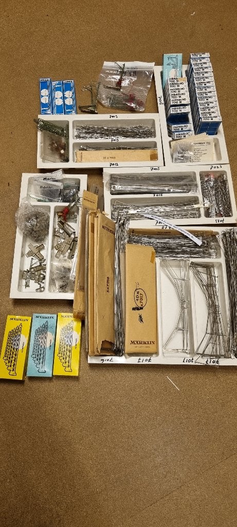 Marklin bovenleiding meer dan 2000 items VANAF € 0.50, Hobby & Loisirs créatifs, Trains miniatures | HO, Enlèvement ou Envoi, Courant alternatif