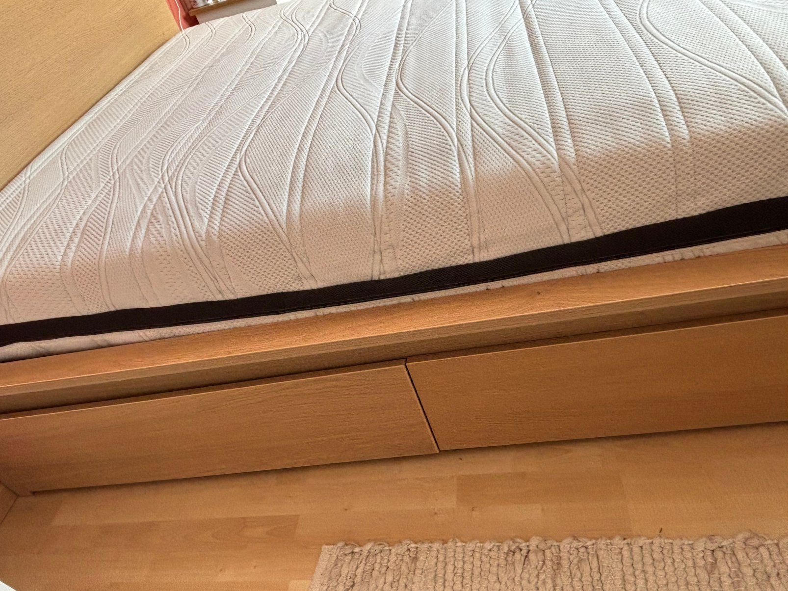 Lit IKEA + lattes et matelas ROI DU MATELAT, Matelas, Enlèvement, Utilisé, 200 cm