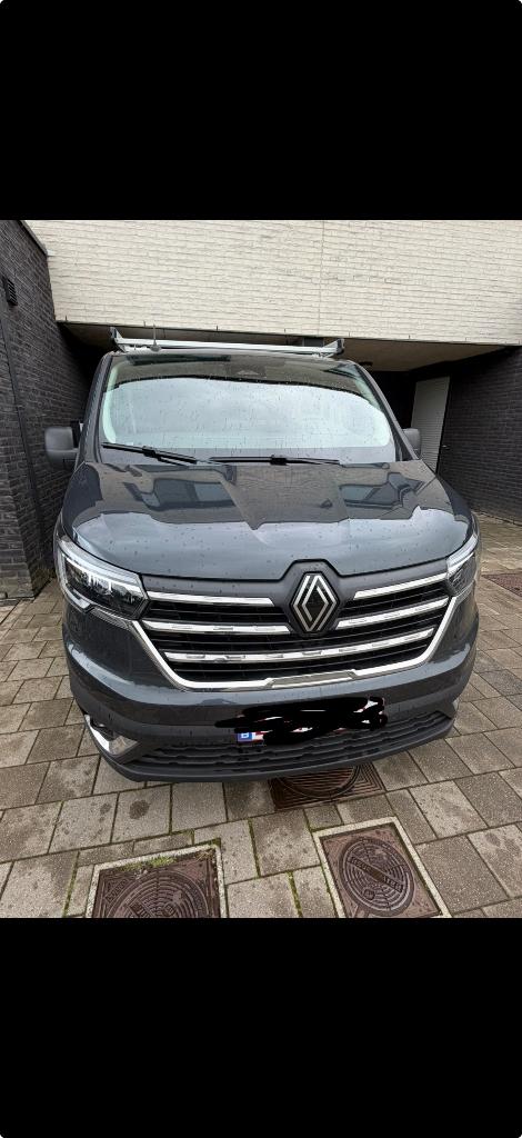 Renault Trafic L2 DC Automaat 2024, Auto's, Bestelwagens en Lichte vracht, Stof, 4 cilinders, Diesel, Particulier