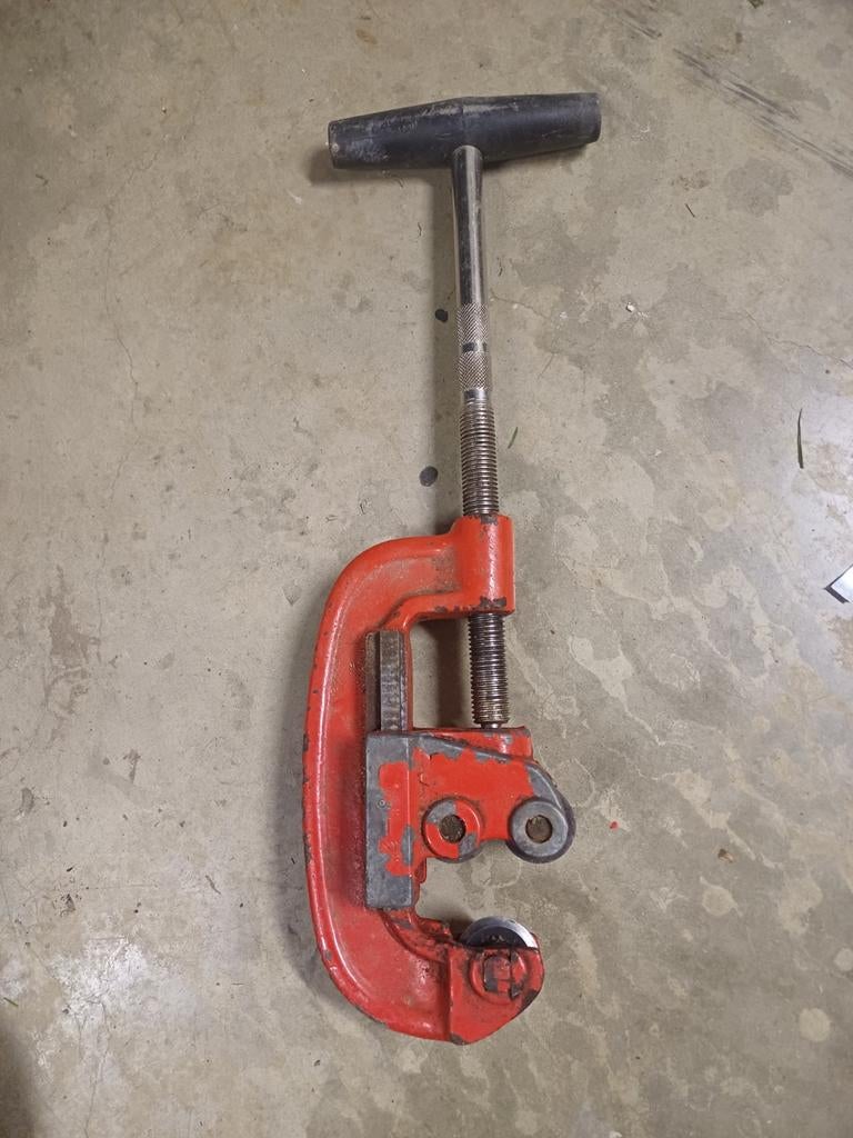 Buizensnijder 2", Ophalen