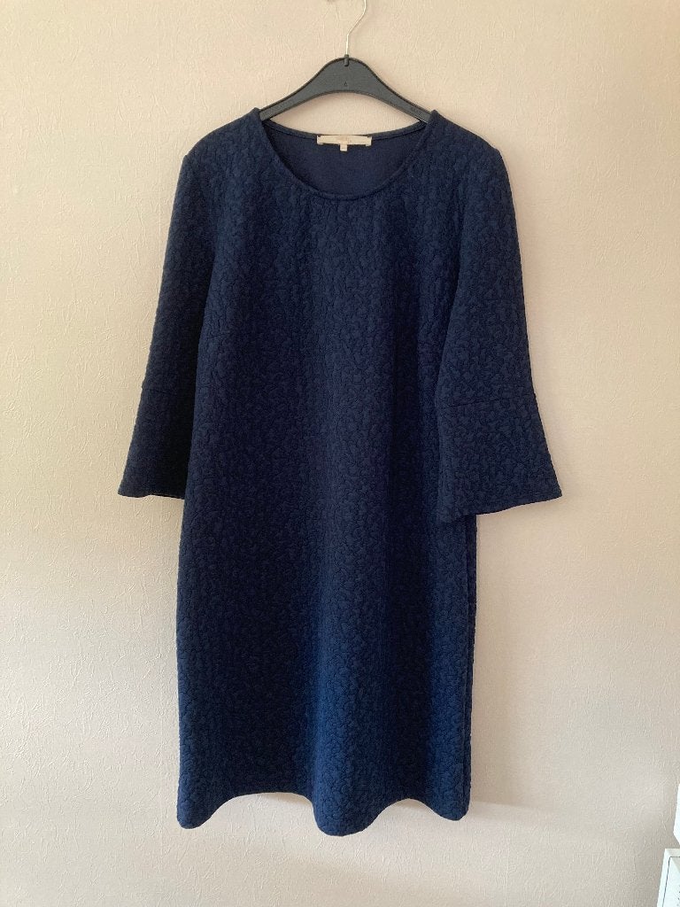 Donkerblauw winterkleed met 3/4 mouw, Comme ça, 42, Kleding | Dames, Jurken, Maat 38/40 (M), Blauw, Zo goed als nieuw, Comme ça