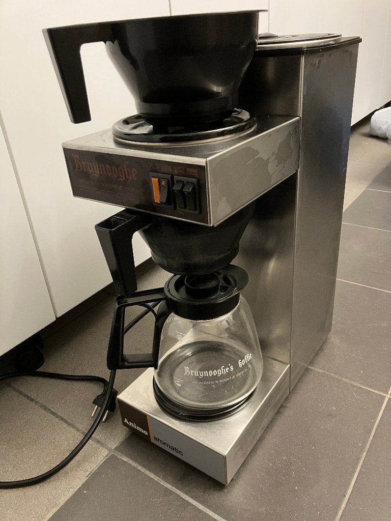 Animo Excelso koffietoestel professioneel overslijtbaar, Gebruikt, 10 kopjes of meer, Koffiemachine, Gemalen koffie