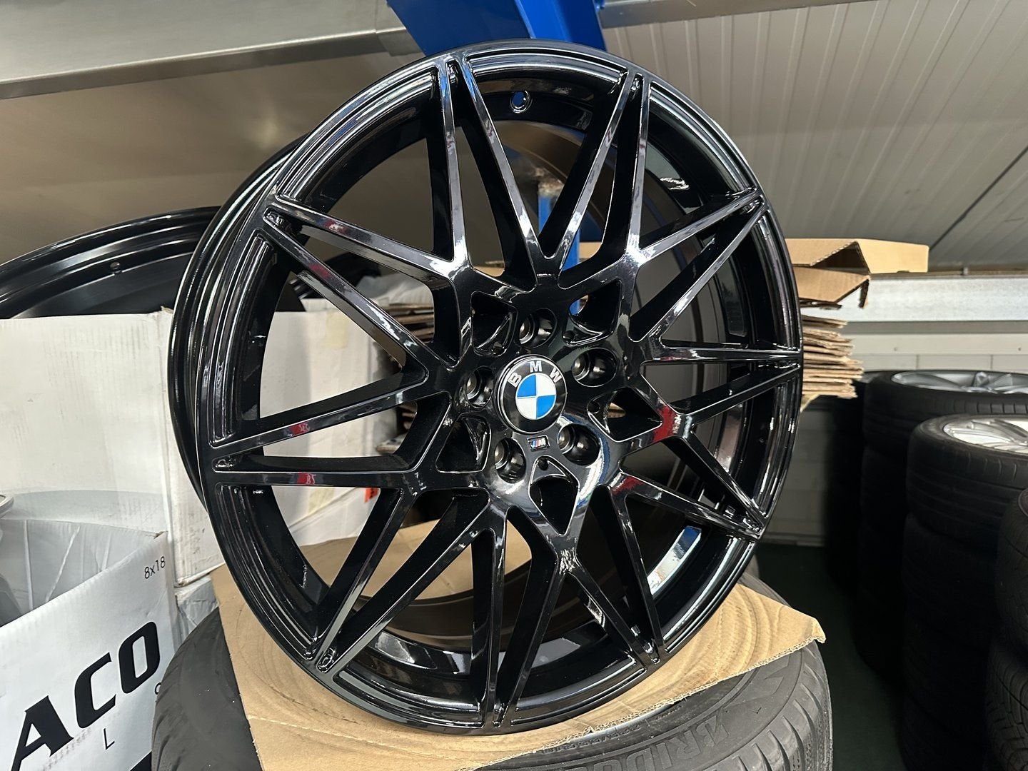 NIEUW 18inch BMW 666M Style Breedset Velgen 5x120 E90 F30 F1, Autos : Pièces & Accessoires, Neuf, Pneus et Jantes, Véhicule de tourisme