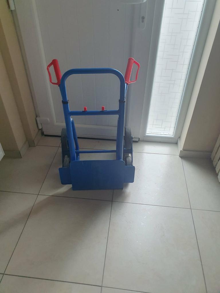 Diable a 3 roues, Bricolage & Construction, 100 litres ou plus, Comme neuf, Diable