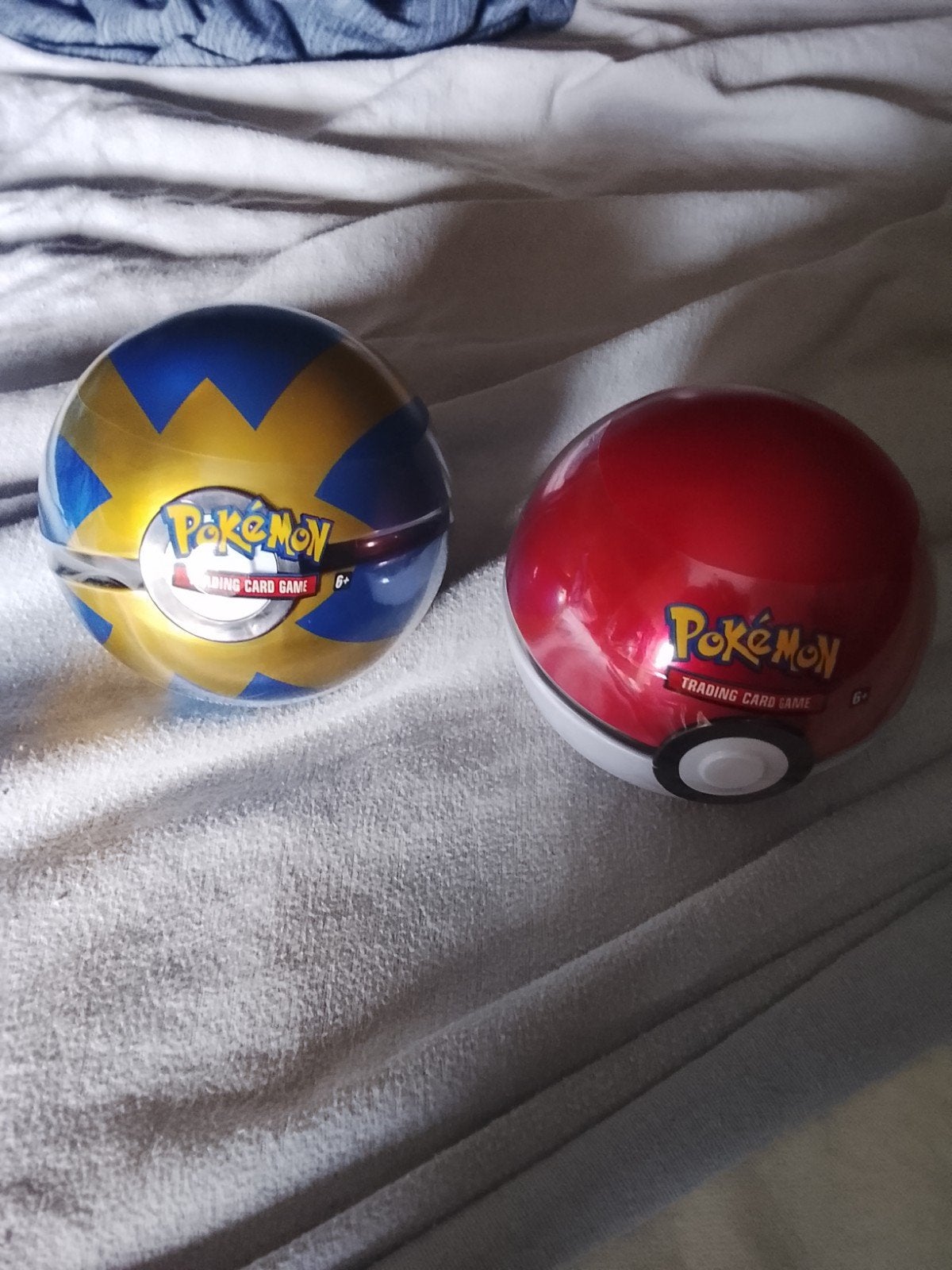 d21 pokeball tin, Enlèvement ou Envoi