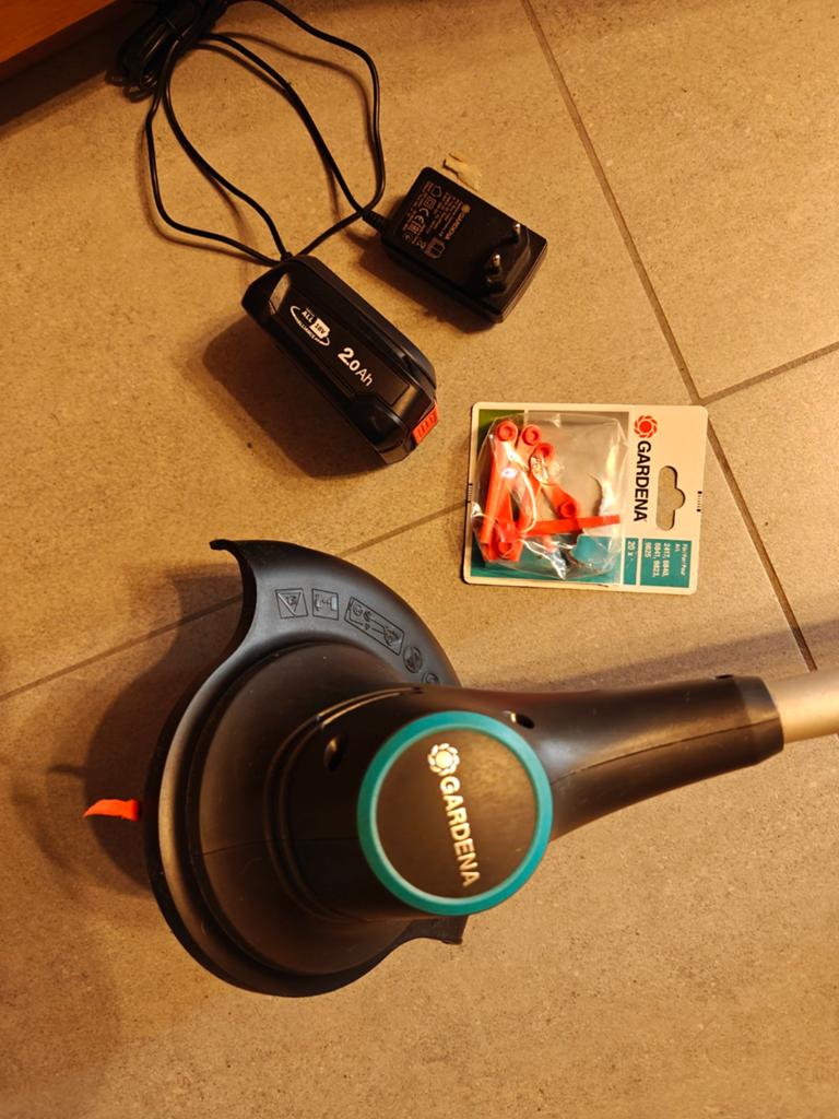 Gardenia Accu-trimmer SmallCut 23/18V solo, Tuin en Terras, Grasmaaiers, Ophalen