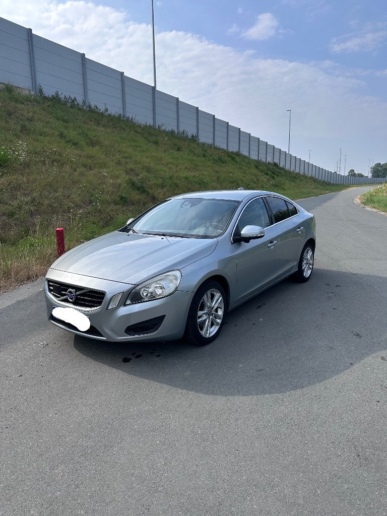 Volvo S60 D4 2011, Autos, Cuir, Achat, 4 portes, 1688 kg