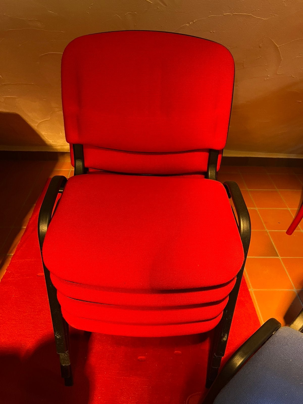 Chaises de conférence/chaises de bureau rouge/bleu, Maison & Meubles, Enlèvement, Comme neuf, Bleu