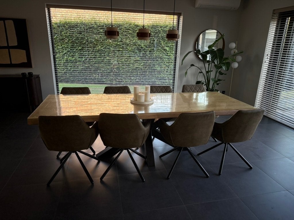 Massief eiken tafel + 8 stoelen, Ophalen, Eikenhout