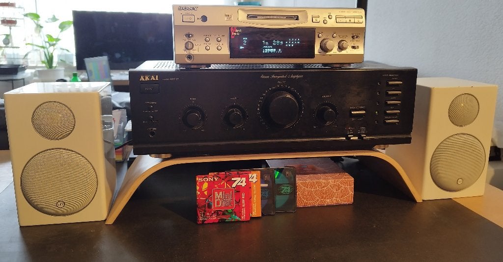 Versterker AKAI AM-27 en Receiver Yamaha RX-V592, TV, Hi-fi & Vidéo, Amplificateurs & Ampli-syntoniseurs, 60 à 120 watts, Yamaha