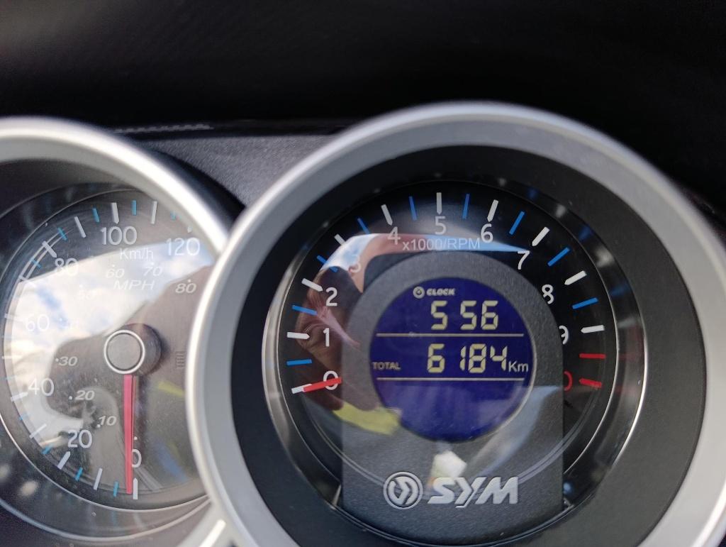 Scooter Sym Joymax 125i, Vélos & Vélomoteurs, Scooters | Kymco, Comme neuf, Autres modèles, Classe B (45 km/h), Essence, Enlèvement