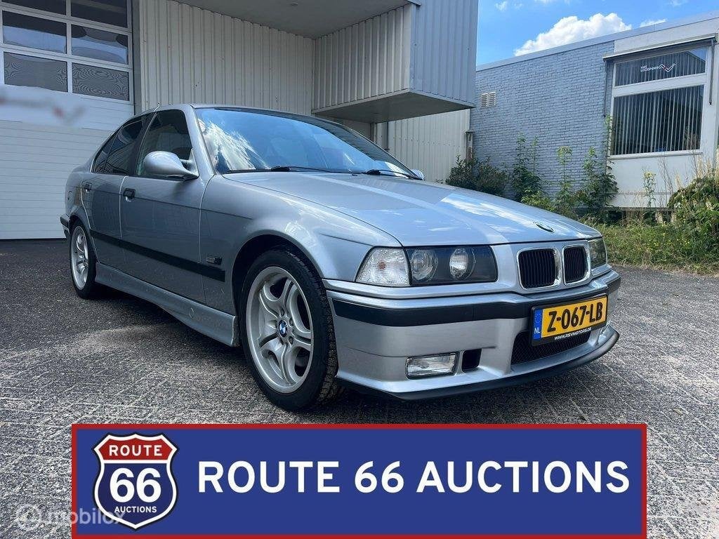 BMW M3 Sedan (E36) | 1996 | Route 66 Auctions, Achat, Entreprise, Boîte manuelle, Autre carrosserie