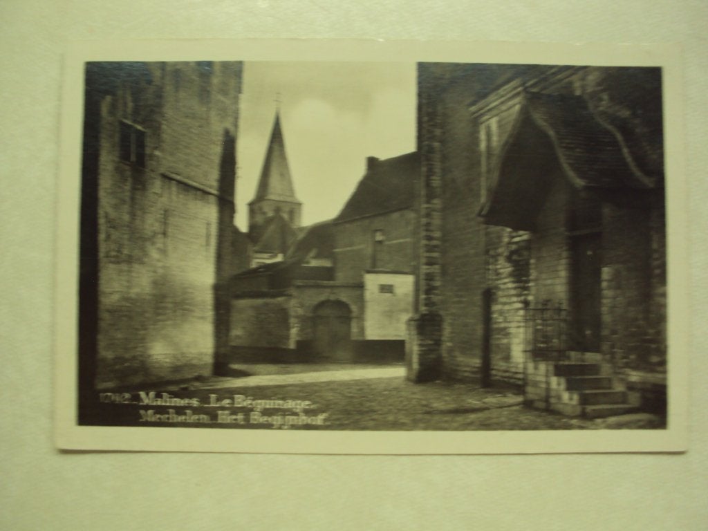 57519 - MECHELEN - HET BEGIJNHOF - ZIE 2 FOTO'S, Ophalen of Verzenden