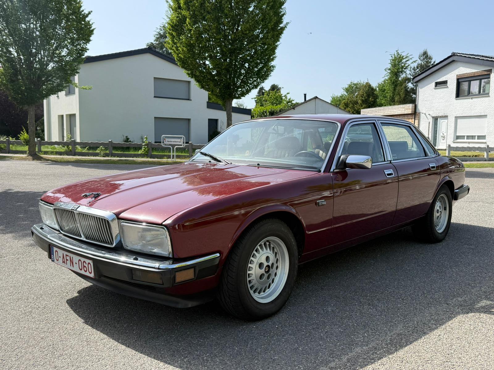 Jaguar Sovereign Xj40/Xj6 - Oldtimer - 1989 - 93.000km, Auto's, Automaat, Particulier, 2900 cc, Rood