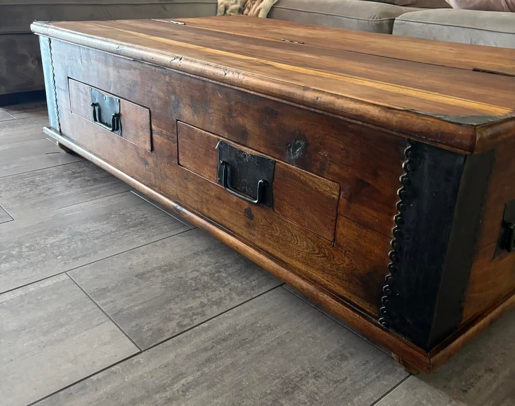 (Salon)tafel in landelijke stijl met opbergruimte. (Kist), Ophalen, Gebruikt, 100 tot 150 cm, Teakhout