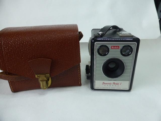 Agfa Synchro box 6 x 9  en Kodak Brownie Model I, Ophalen of Verzenden, Zo goed als nieuw, Compact, Overige Merken