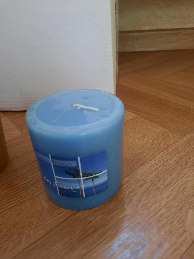 nieuwe blauwe cylinder kaars aroma naturals Bay Breeze, Ophalen of Verzenden, Nieuw, Kaars