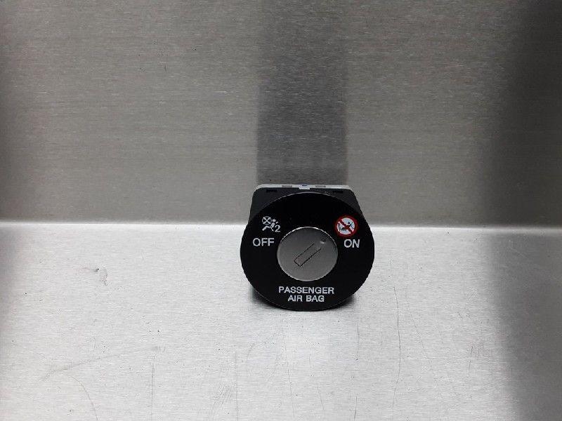 VEROUILLAGE AIRBAG Kia Venga (01-2010/03-2019), Utilisé, Kia