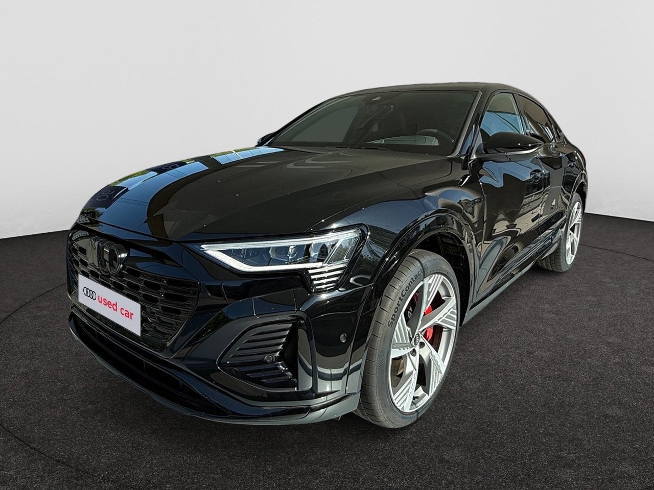 Audi Q8 Sportback e-tron Audi Q8 Sportback e-tron Competitio, Auto's, Automaat, Q8, Zwart, https://public.car-pass.be/vhr/50c3068a-35e9-4733-b027-62730db80bd3