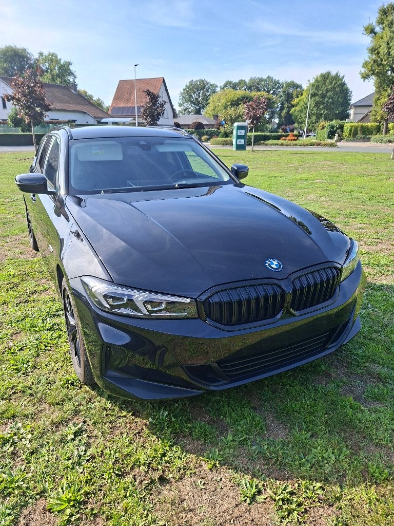 BMW320e (plug-in hybride),automaat,2023,euro 6,gekeurd, Automaat, 1998 cc, Achterwielaandrijving, 4 cilinders