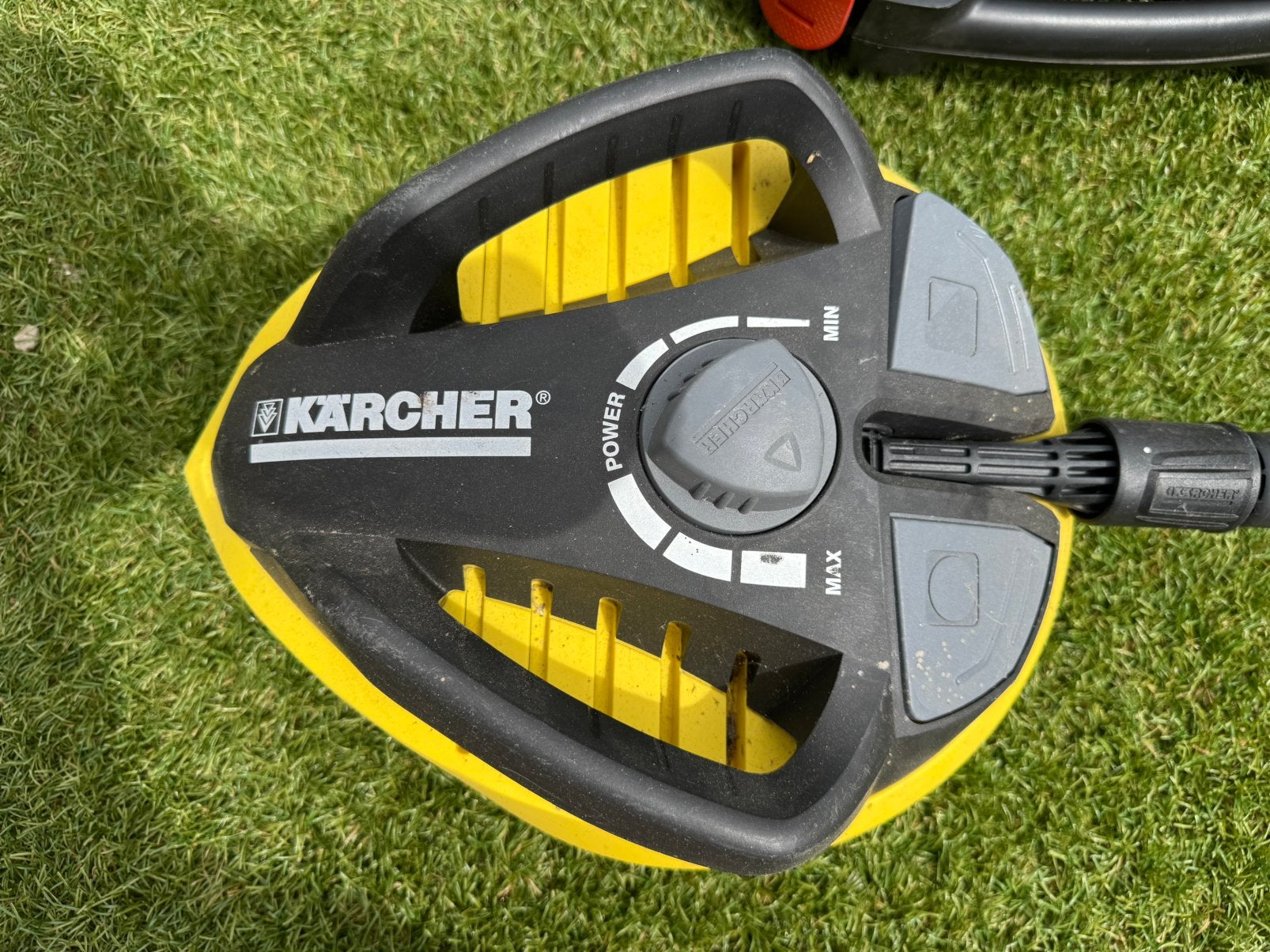 Terrasreiniger Karcher maar enkele keren gebruikt., Ophalen, Zo goed als nieuw, Met regelbare waterdruk