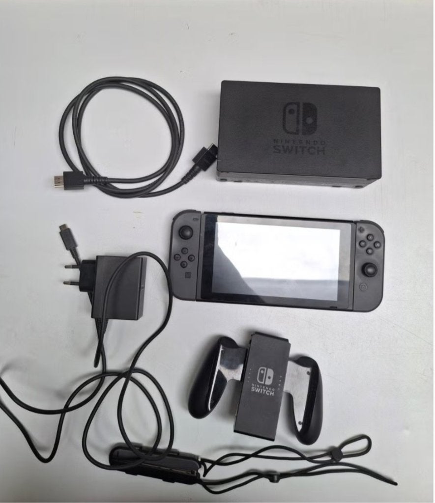 Nintendo Switch, Consoles de jeu & Jeux vidéo, Switch 2019 Upgrade, Avec jeux, Enlèvement, Utilisé