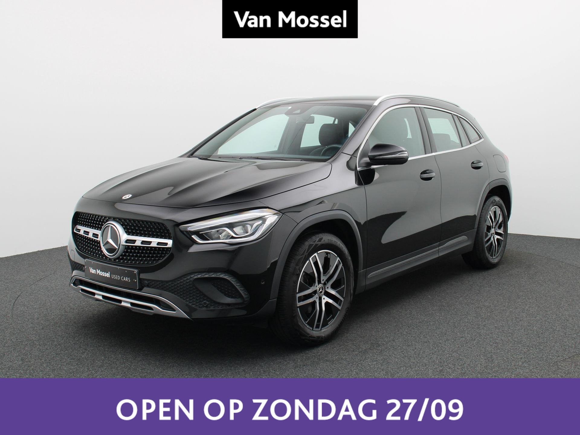 Mercedes-Benz GLA 180 Business Line + TREKHAAK + CAMERA + LE, Auto's, Dealer onderhouden, Stof, Gebruikt, 4 cilinders