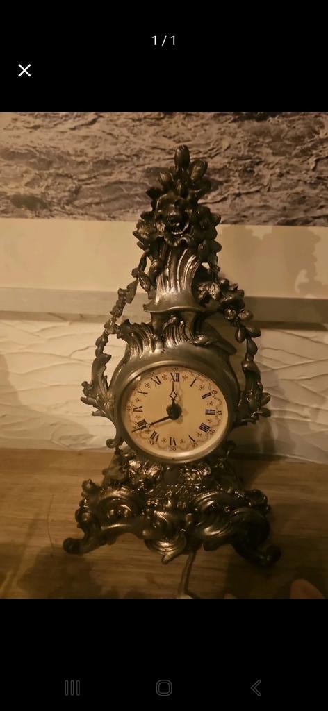 Tafelklok in Rococo stijl, Ophalen