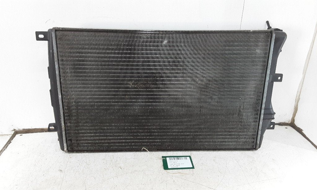 RADIATEUR Volkswagen Golf V (1K1) (1K0121253AA), Gebruikt, Volkswagen, Mevr. I. Hauben, Rue de l'Espoir 34 34
4030  GRIVEGNÉE, BE