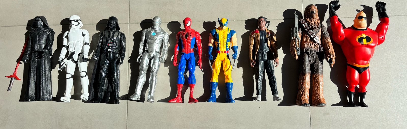 Set van 9 grote superheldenfiguren, Ophalen, Gebruikt