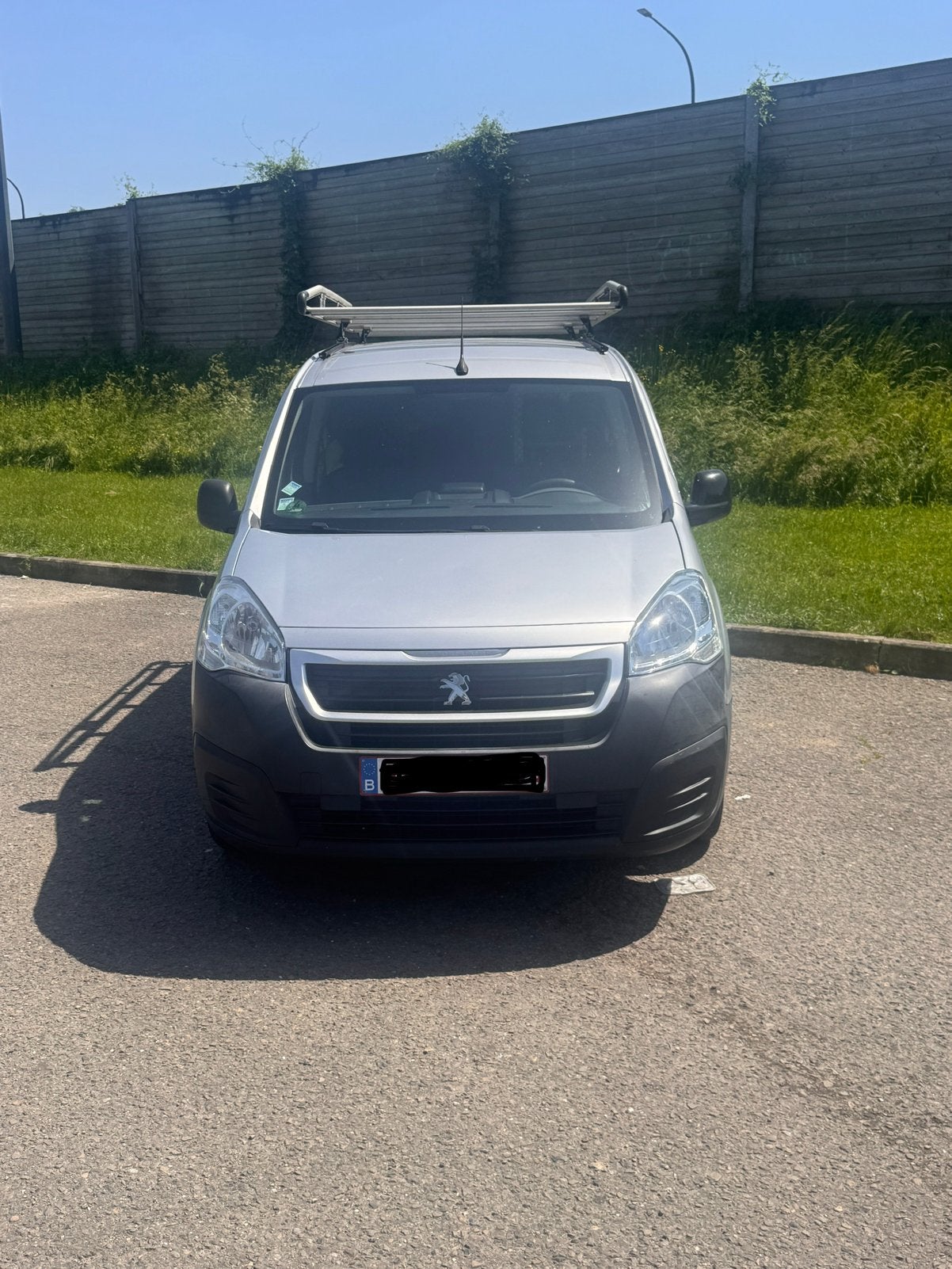 Peugeot partner 02/2018 diesel 100 cv CT Ok 2027, Argent ou Gris, 3 places, Boîte manuelle, Autre carrosserie