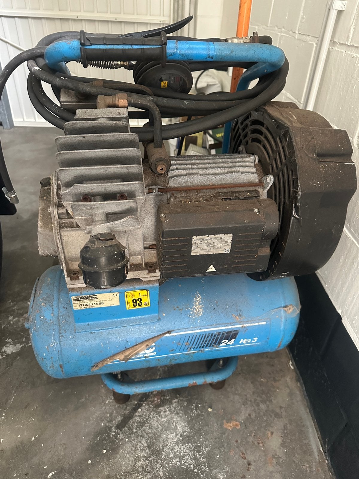 compressor te koop, Doe-het-zelf en Bouw, Ophalen, Gebruikt, 6 tot 10 bar, Mobiel